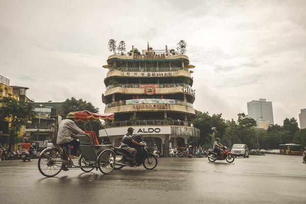 Hàm Cá Mập - trung tâm thành phố Hà Nội